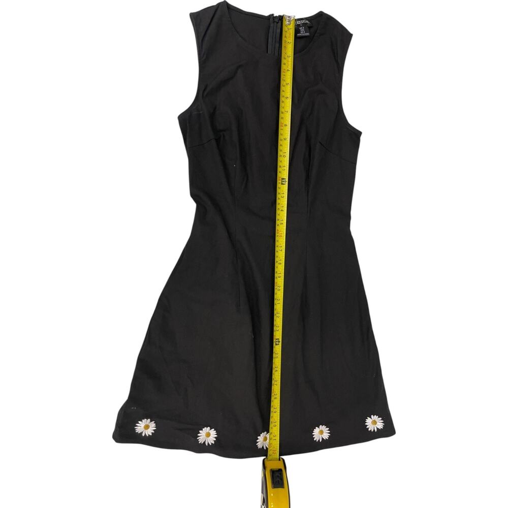 Bright And Beautiful Sleeveless Dress Womens Size 2 Black Embroidered Back Zip - Picture 8 of 9
